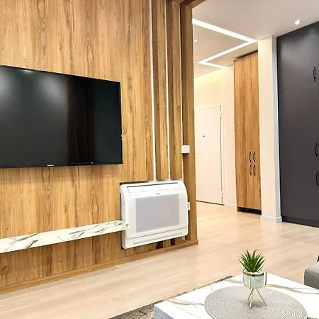 Eka Luxury Center Apartment *